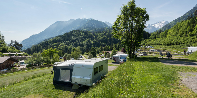 Midden in de Alpen: camping voor mensen, die het bijzondere op prijs stellen